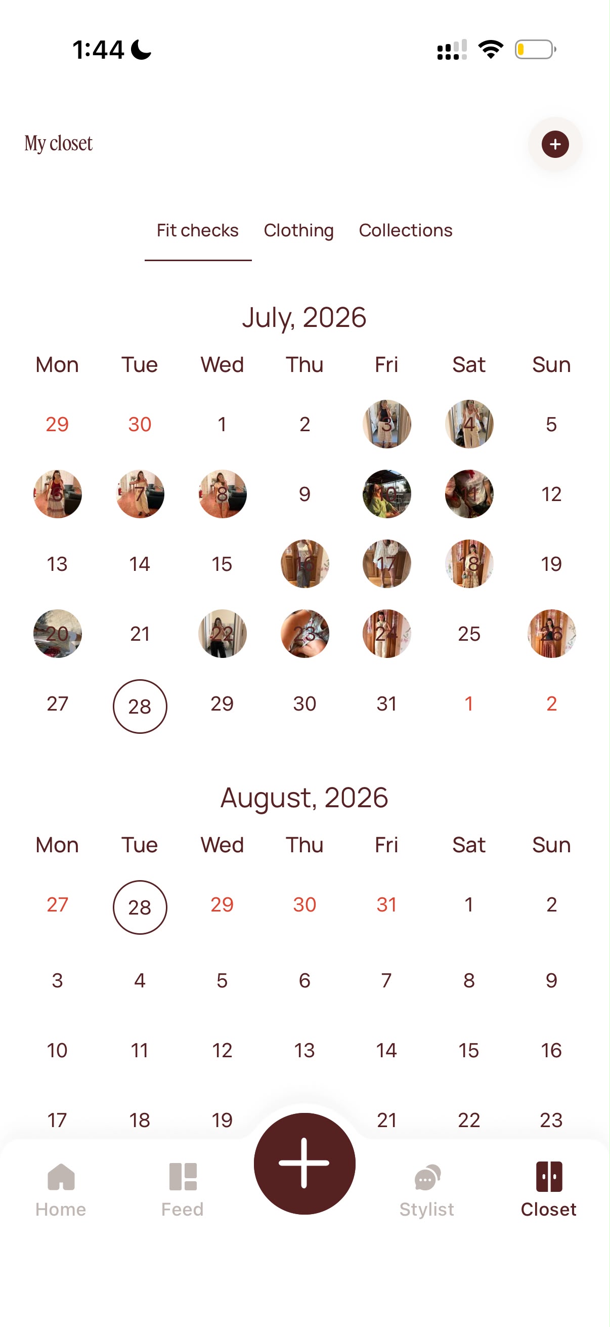 El calendario de Portal: julio de 2026, con una foto pequeña en cada día en el que se guardó un fit check y el día de hoy marcado con un círculo.